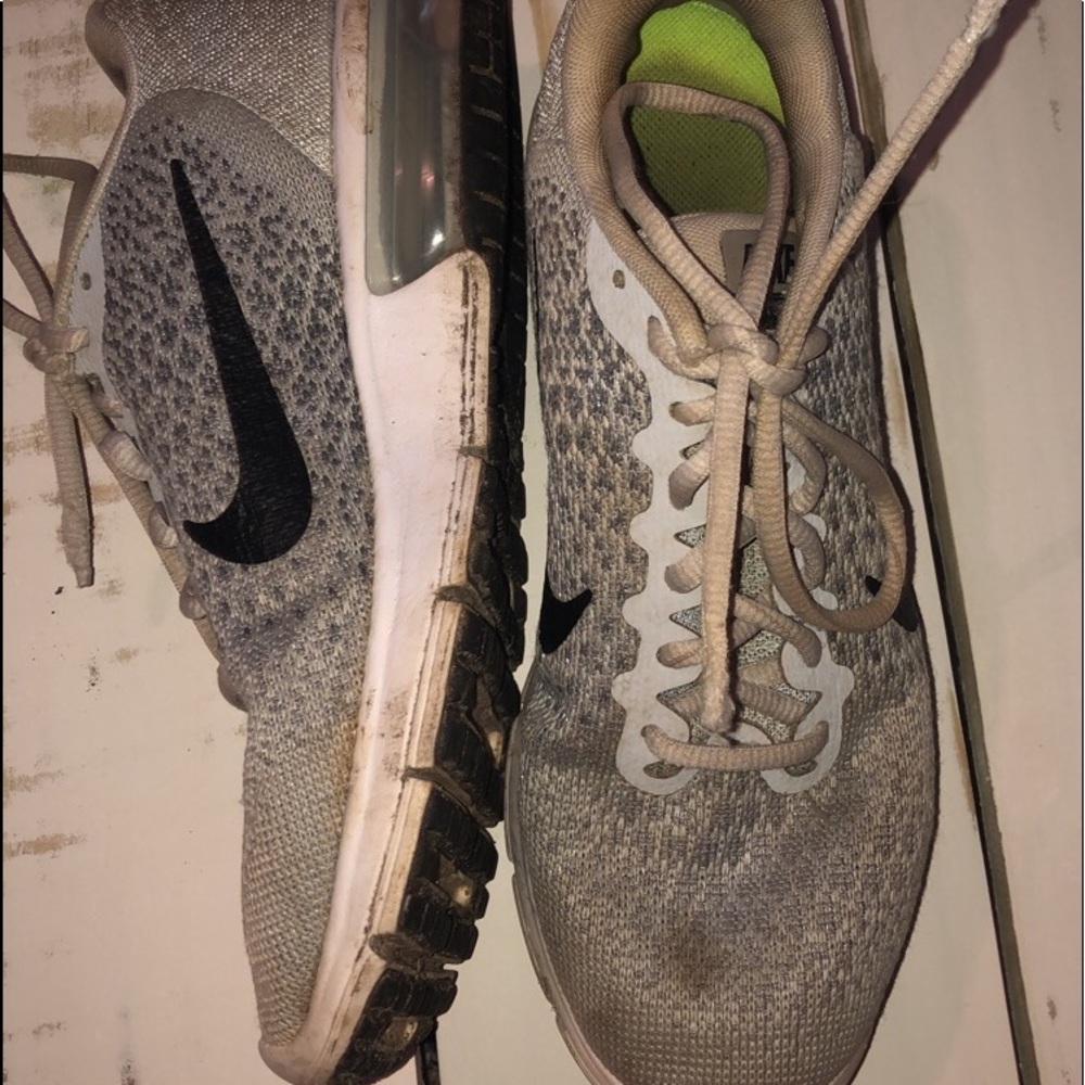 nike air max sequent 2